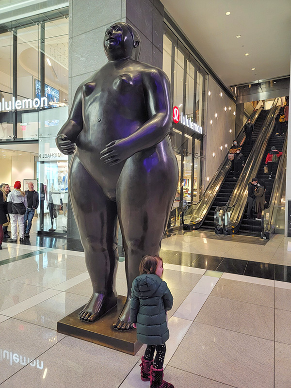 Где моя мама? (или "В магазине Lululemon ничего не подошло") 