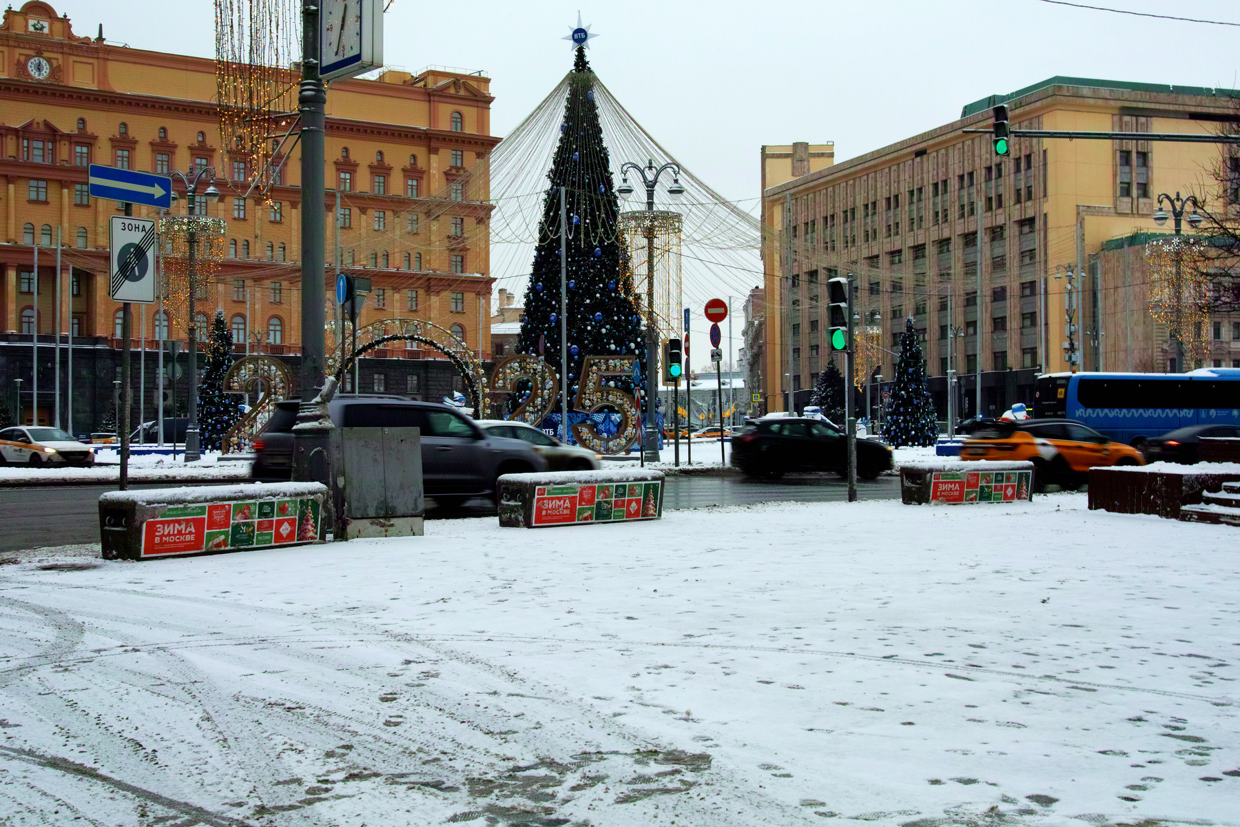 Лубянка город Москва площадь Лубянская