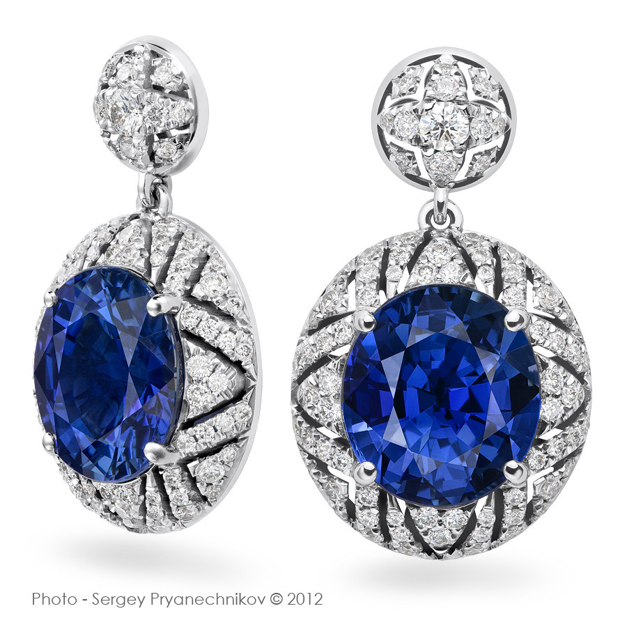 Ювелирный постер. Diamond Jewelry. Фотосъемка ювелирных изделий с бриллиантами и драгоценными камнями. Jeweller Photography ARNE Pryanechnikov Прянечников Precious Gems Diamond сапфиры Jewellery Ювелирный постер