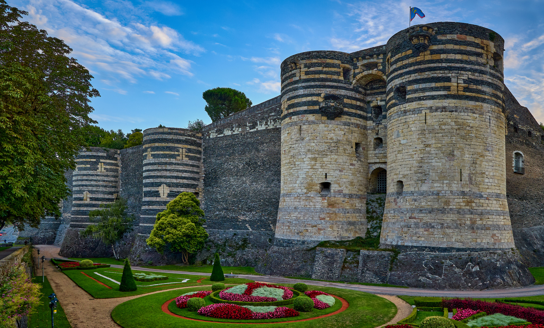 Замки Луары.Анжерский замок... Франция Замки Луары Анжерский замок Château d' Angers