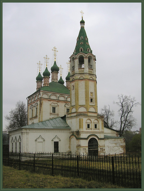 Грачи улетели Серпухов. Церковь