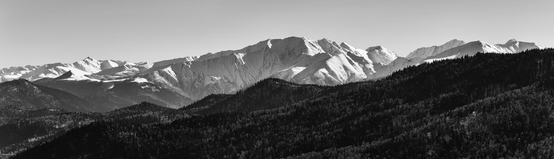 Вид на плато Лаго-Наки. зима горы снег плато Адыгея Краснодарский край