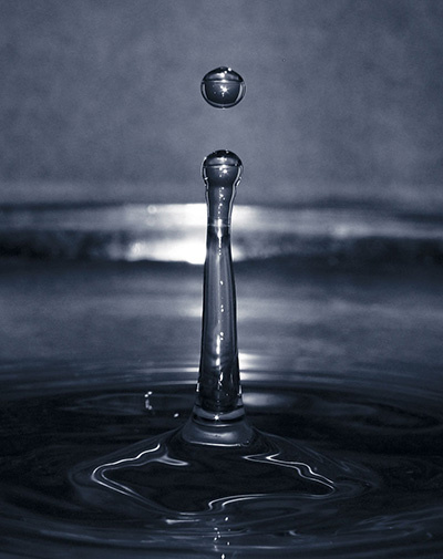 Вода капля
