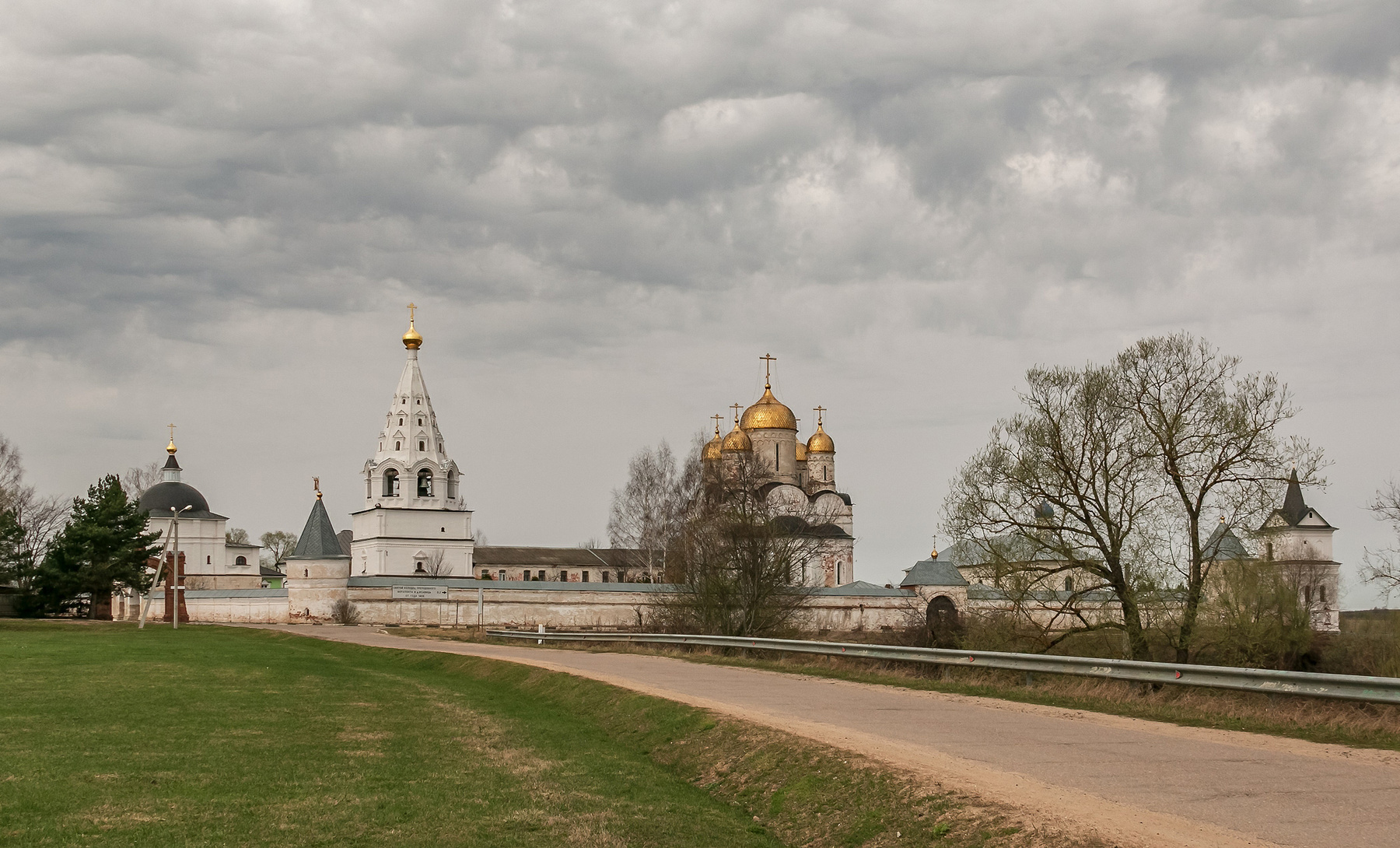 Лужецкий Ферапонтов мужской монастырь. путешествия архитектура храмы церкви монастыри