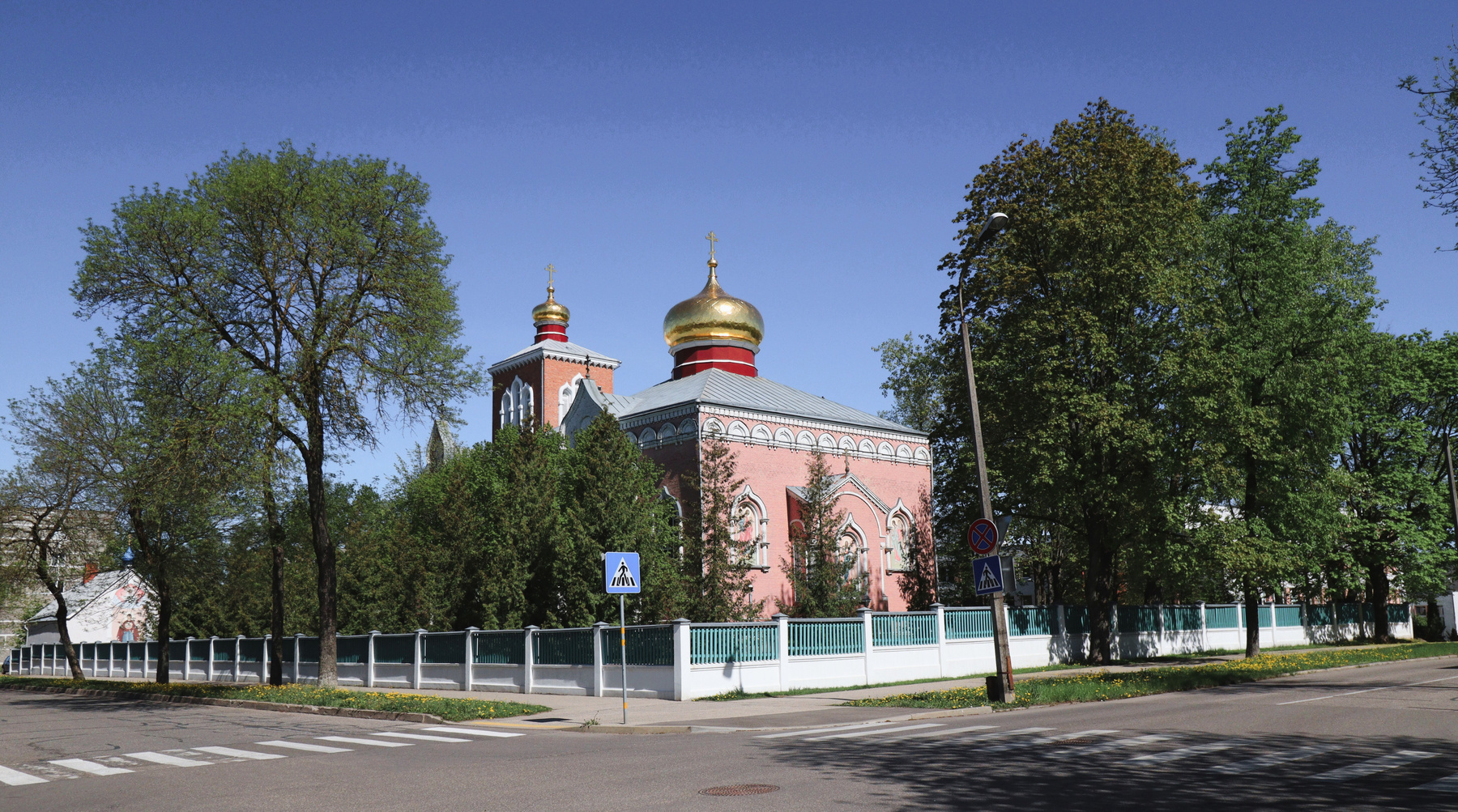 Храм. 