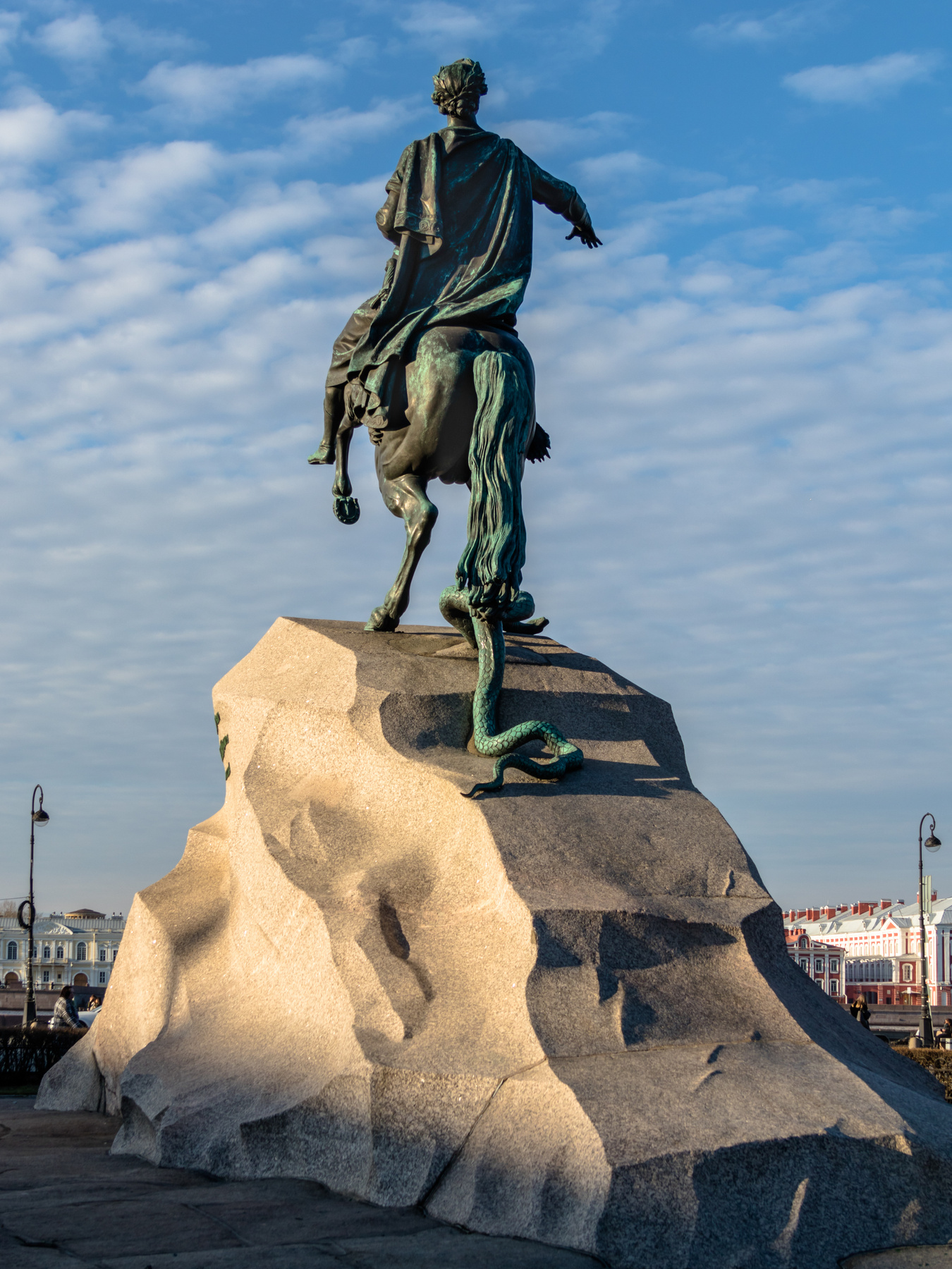 "...Стоящий весело над царственной Невой..." (Платон Кусков, 1858 год) 