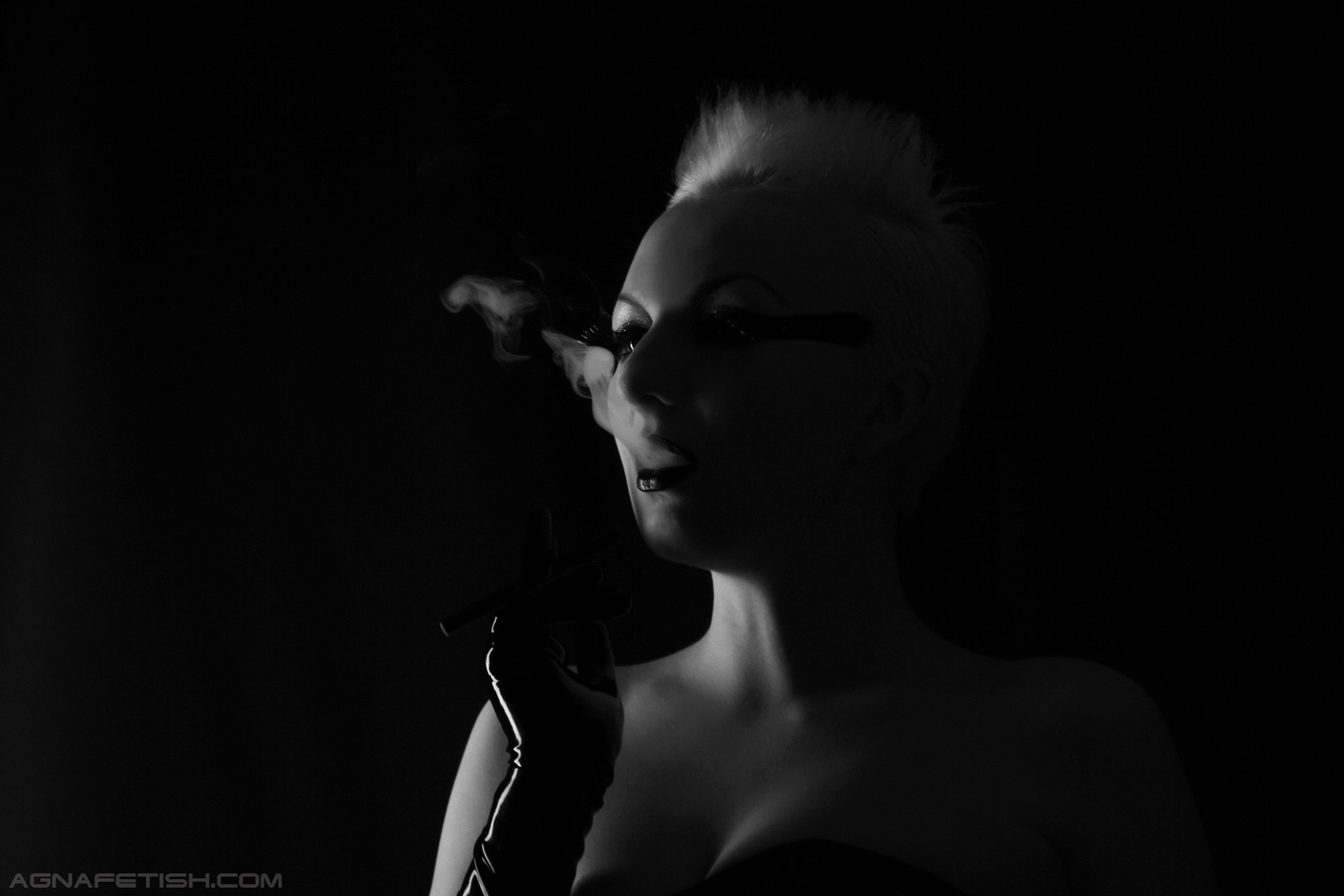 Smoke Fetish Smoke Fetish Agna