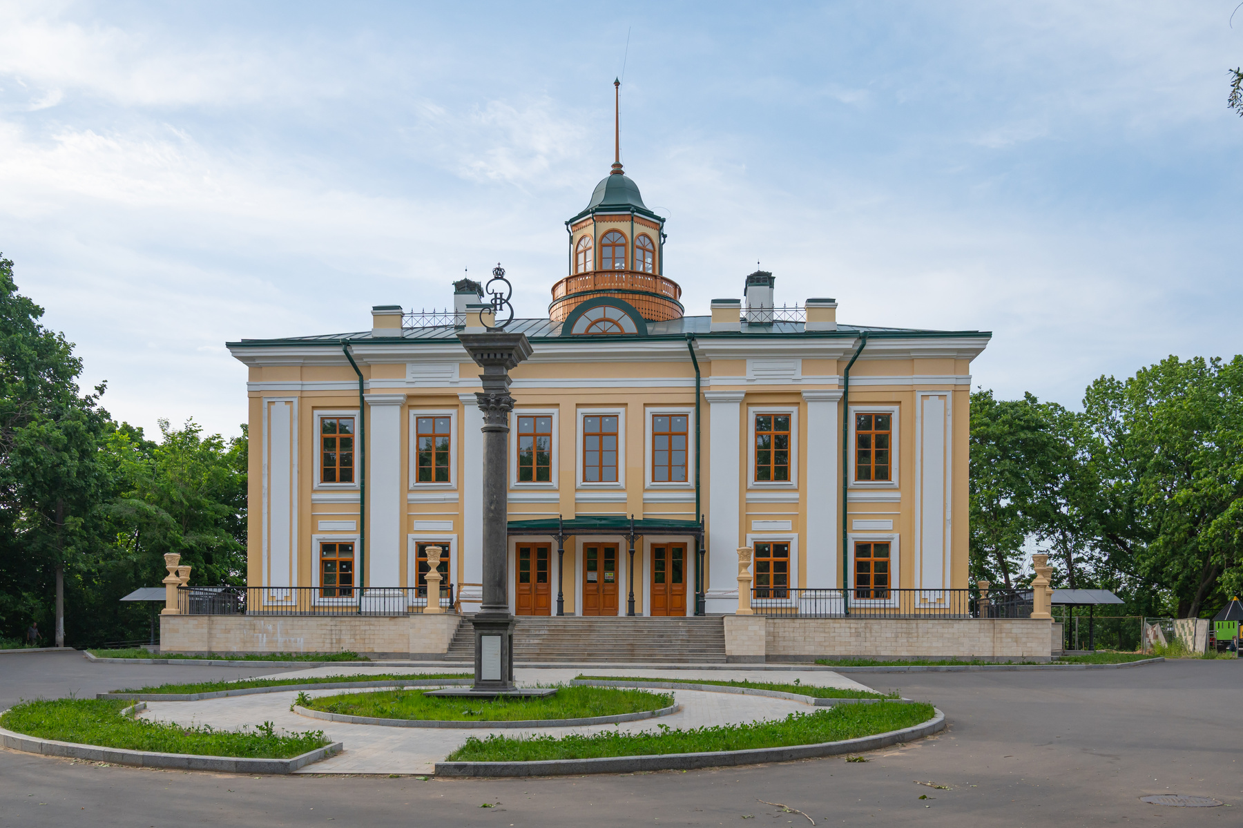 Усадьба Нарышкиных в Филях Усадьба Нарышкиных в Филях Москва