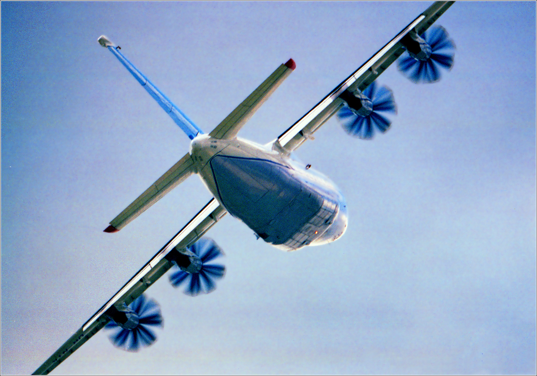Ан-70 Ан-70 авиация самолет полёт Жуковский МАКС-1999