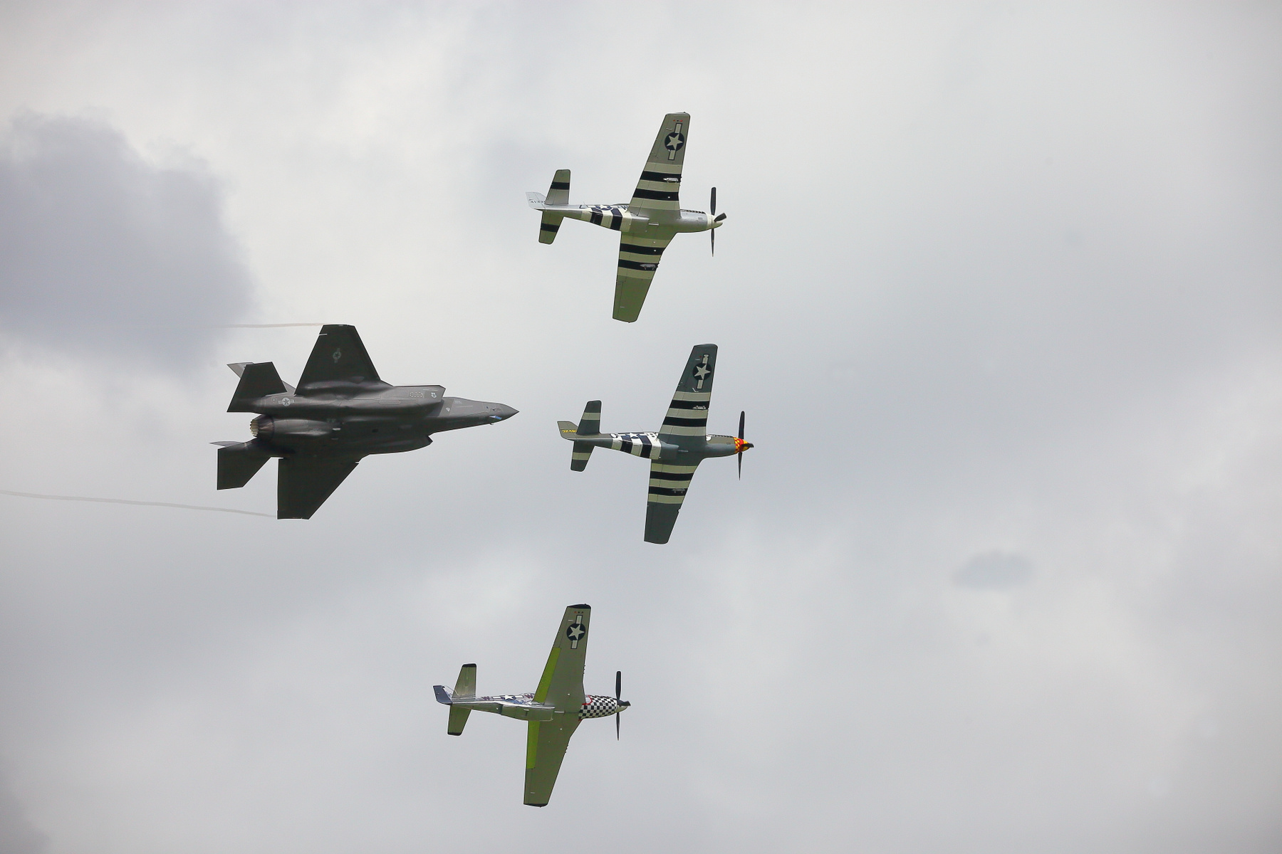 F-35 &  P-51 Mustang F-35 P-51 Mustang AIRPOWER24 Zeltweg