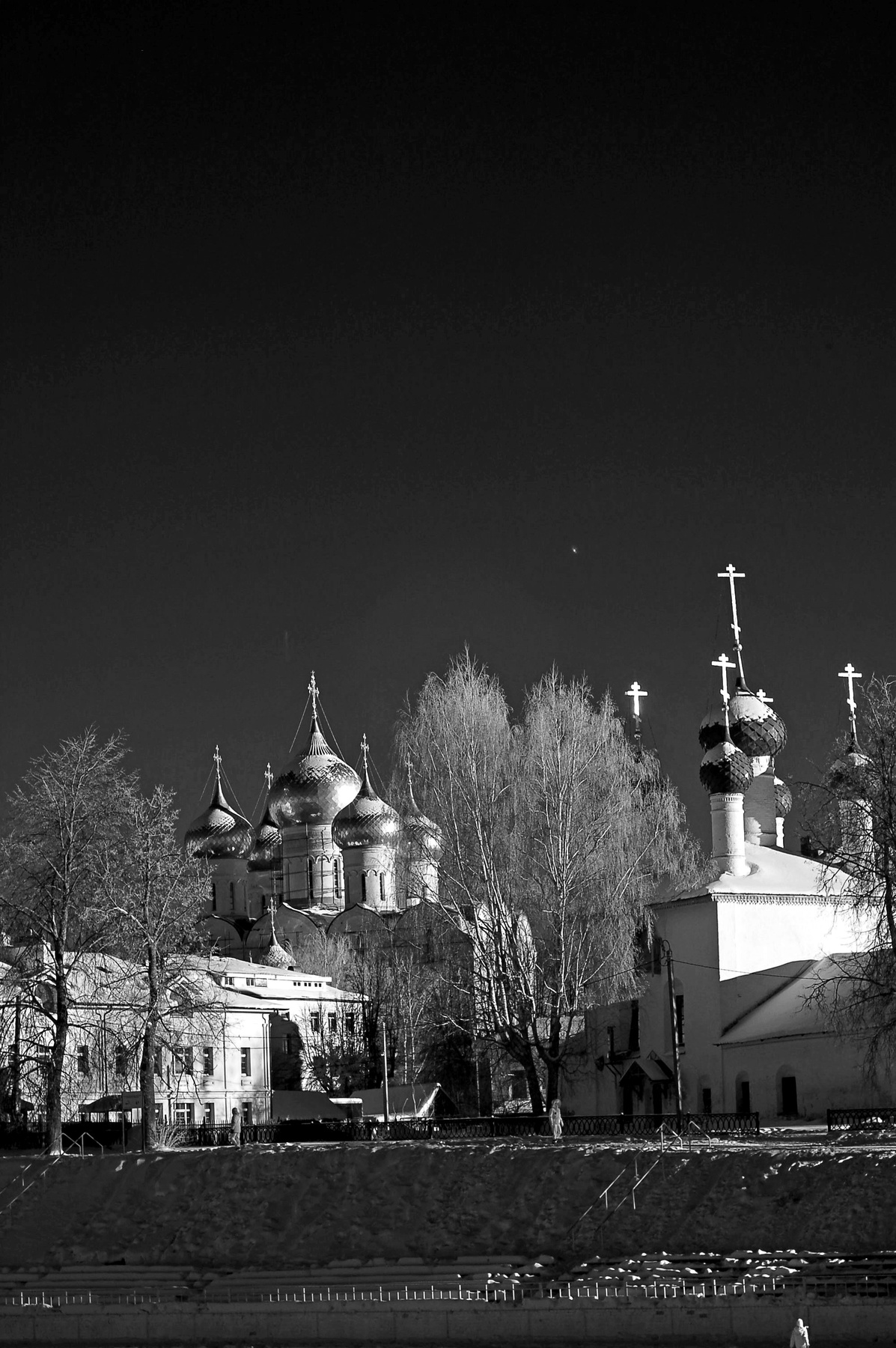 14 05 01 МОМЕНТ ИК ФИКСИРОВАНИЯ НЛО  7 01 2022  Град.серого.   DSC_1648Ярославль. Р.Ф.   Инфракрасная,чёрно-белая,монохромная, фотография. (infrared imaging) Инфракрасная чёрно-белая монохромная фотография infrared imaging