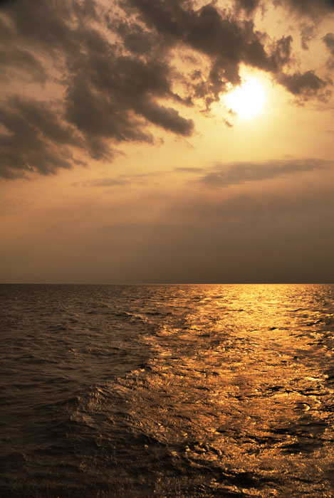 Море море