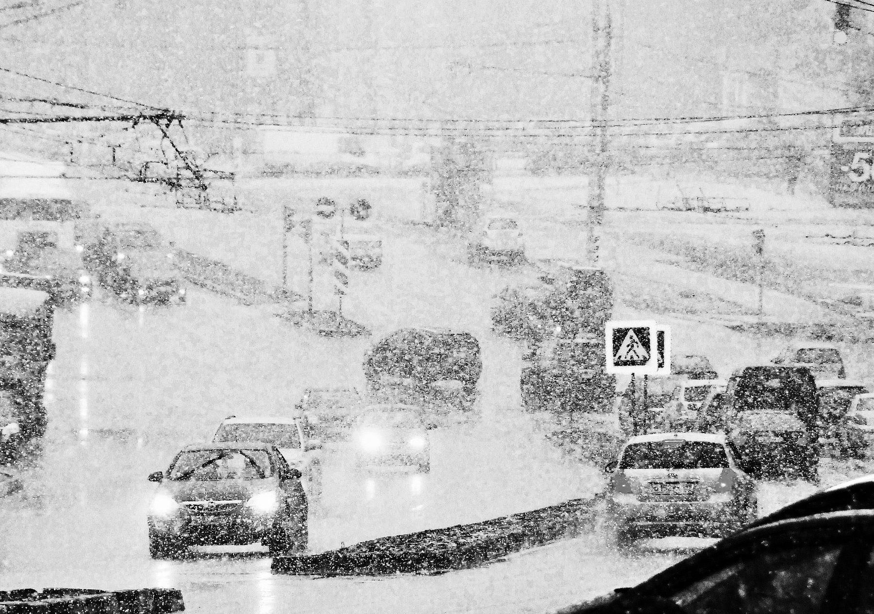 Снегопад в городе ... город снегопад авто монохром