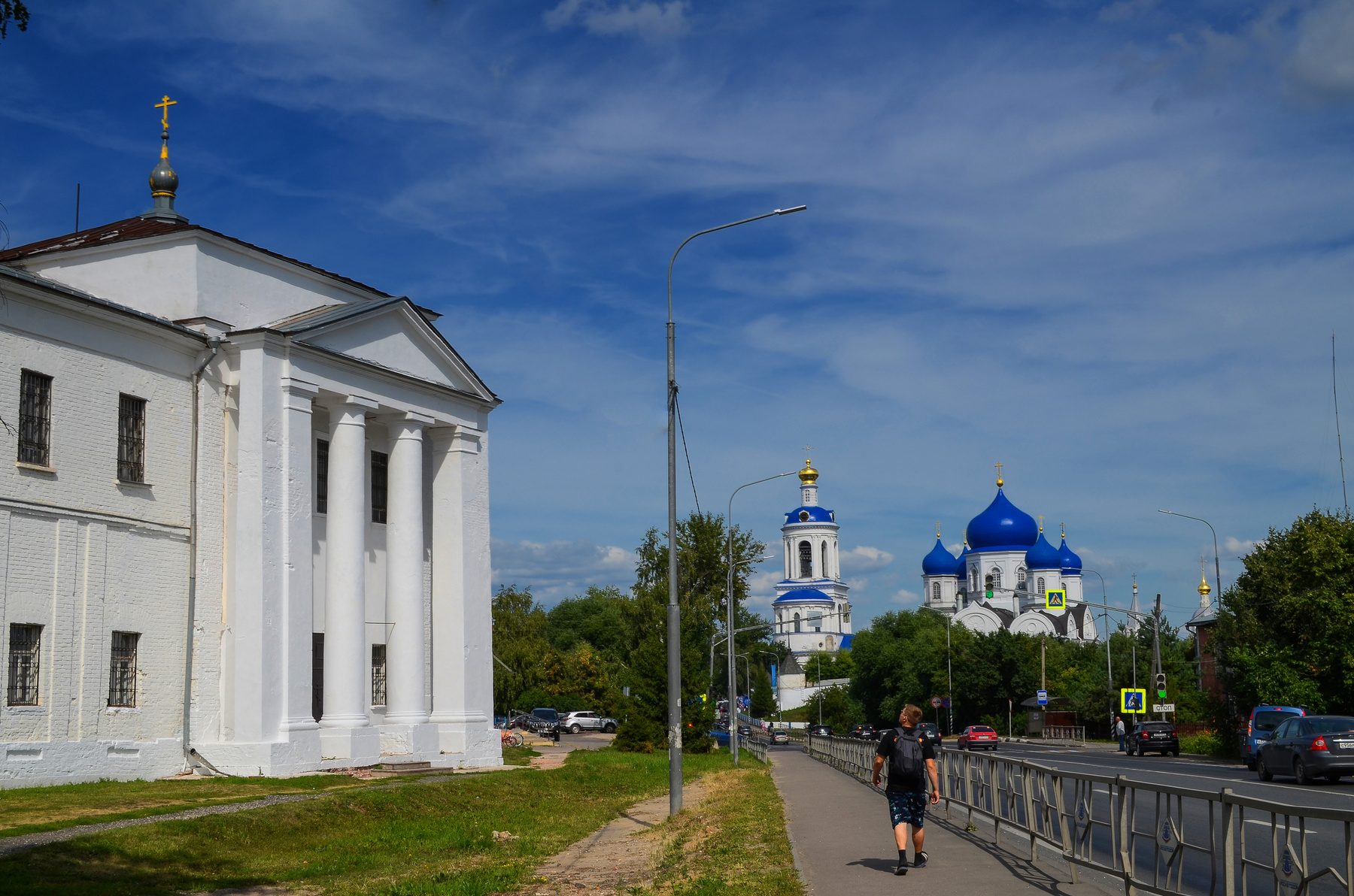 Дорога к храму Лето полдень храм