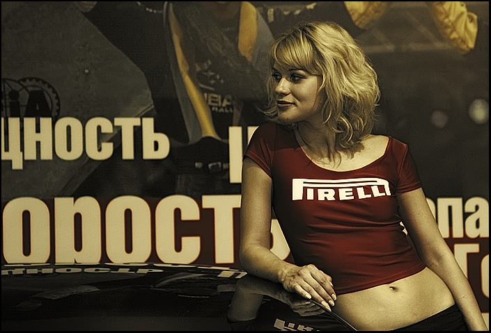 Special for Pirelli\\\'s girls collection Pirelli резина реклама Мотор Шоу 2005 девушка портрет