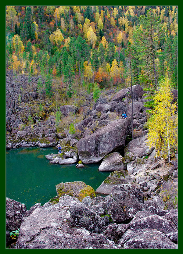 Каменный залив Осень, озеро, камни, лес