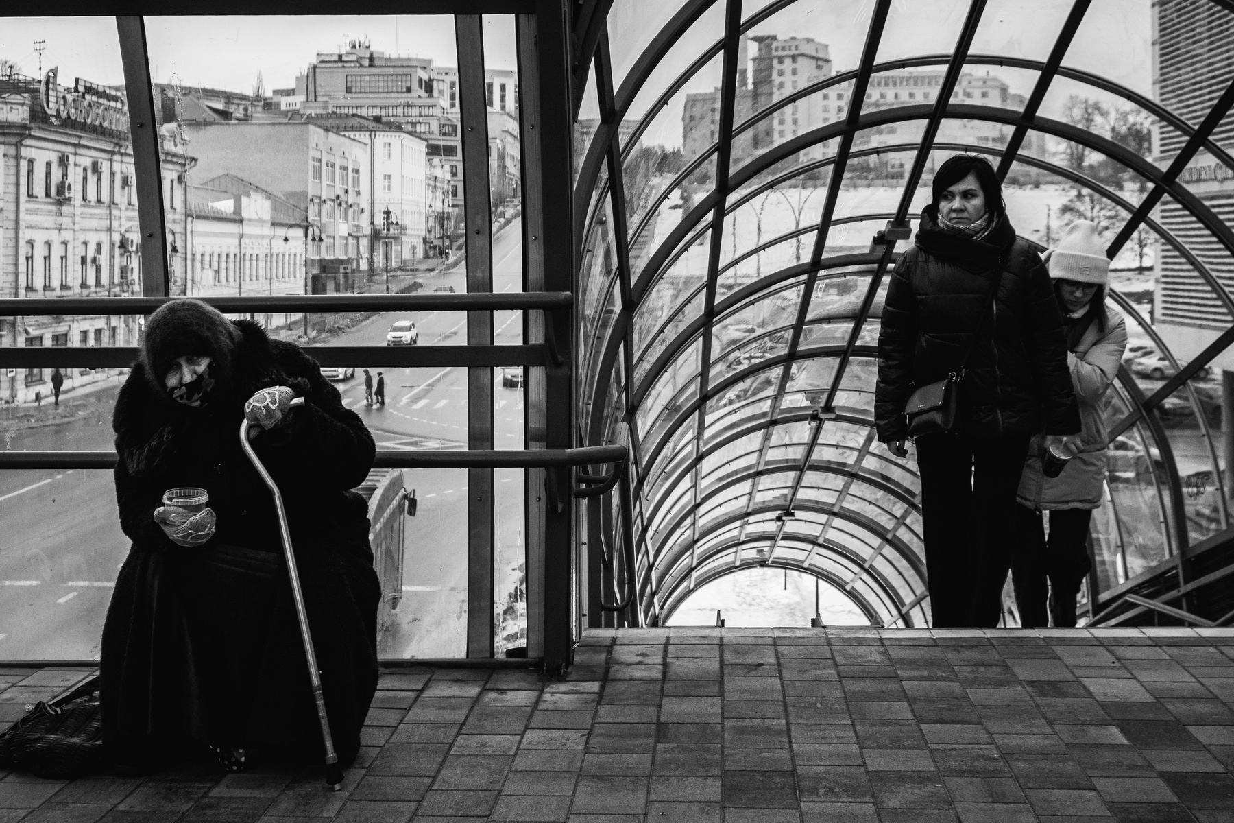 В переходе 