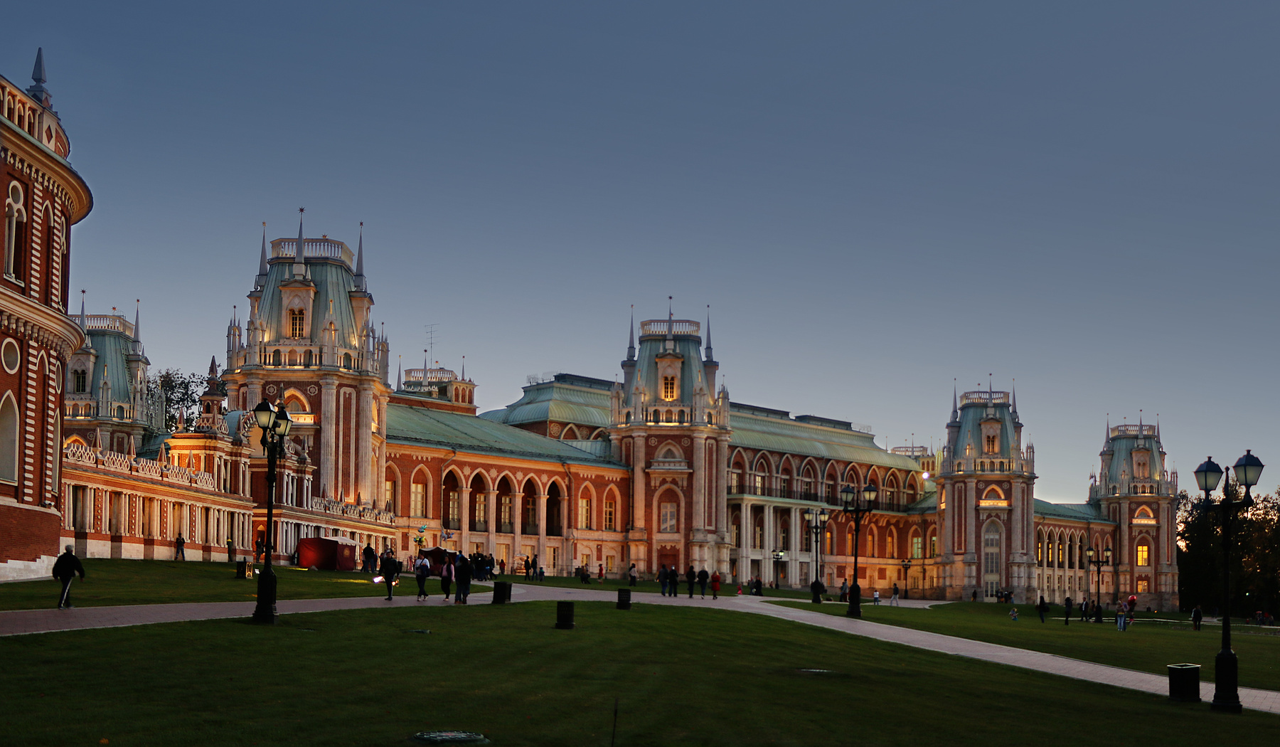 Вечерний дворец Царицыно