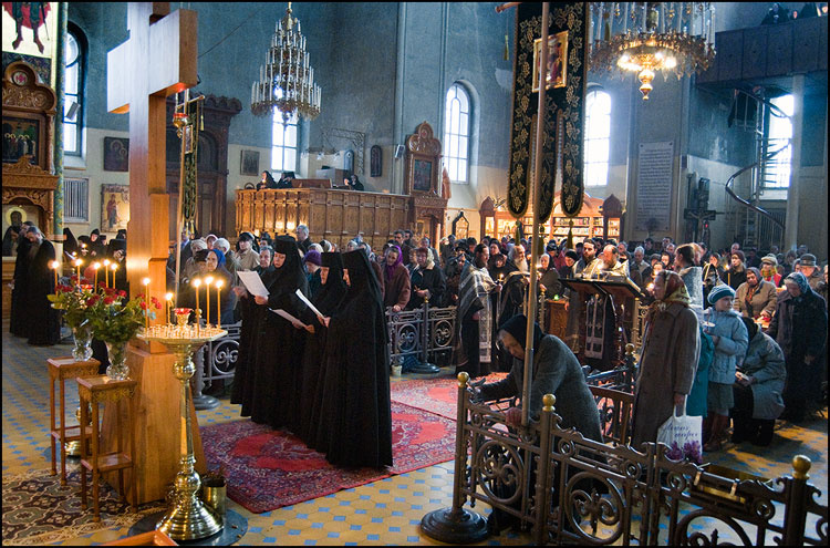 Молитва монастырь, православие, церковь, верующие, крест