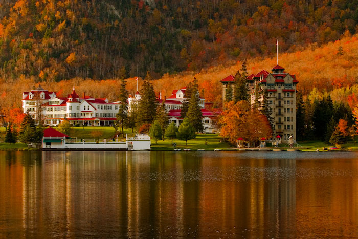 Fall in New Hampshire осень озеро отель листва