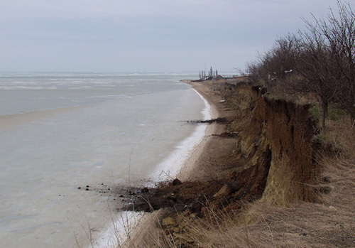 Порт Катон ждет тепла Порт Катон море лед берег