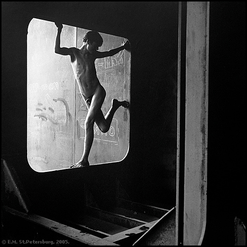 Бег (2). Кронштадт, 2005. 