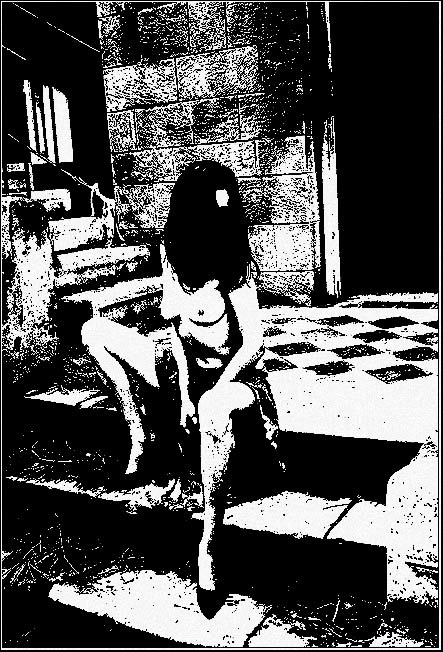 B & W девушка