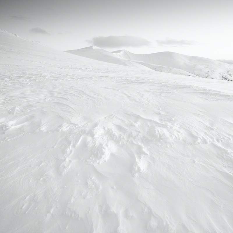 Place of white #2 горы снег зима белое квадрат минимализм