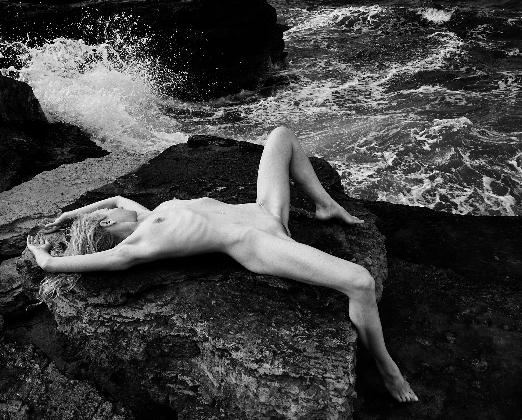 waves nude naked erotic body sensual sexy beach sea ocean wave