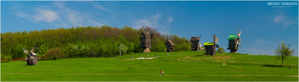 * * * Киев, Пирогово