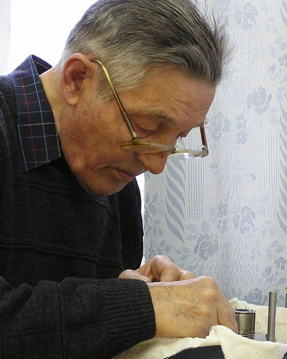 На лицо ужасные, добрые внутри [Степаныч] лаборатория физики атомных столкновений