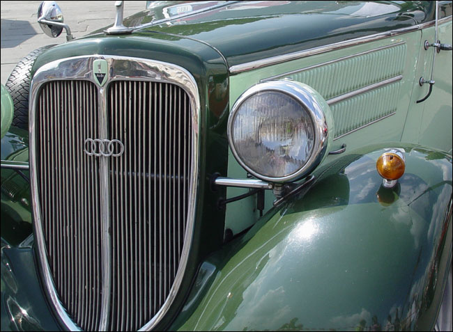 Audi ауди, зеленый