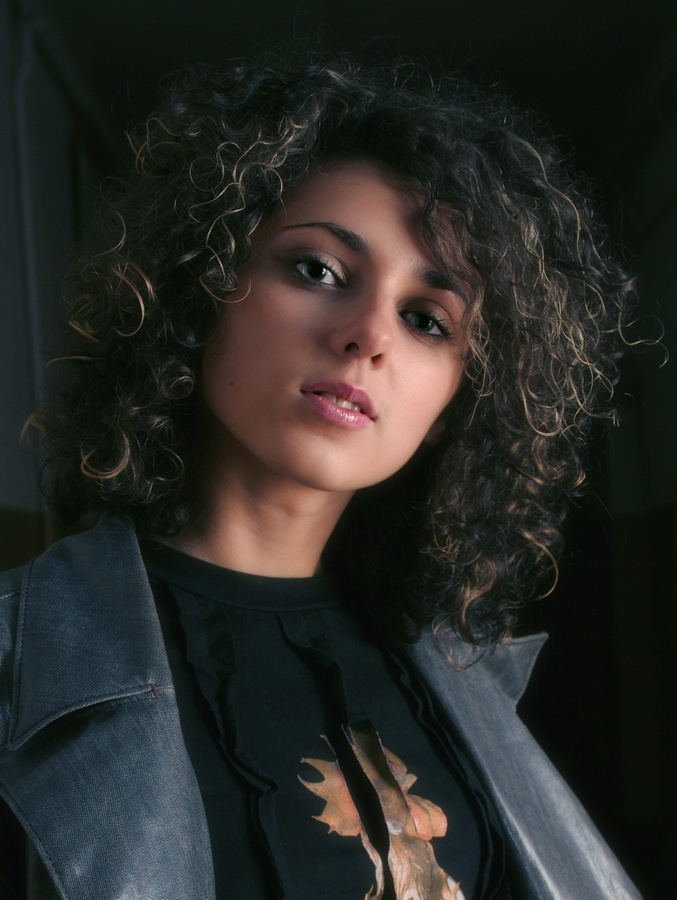 **9** 