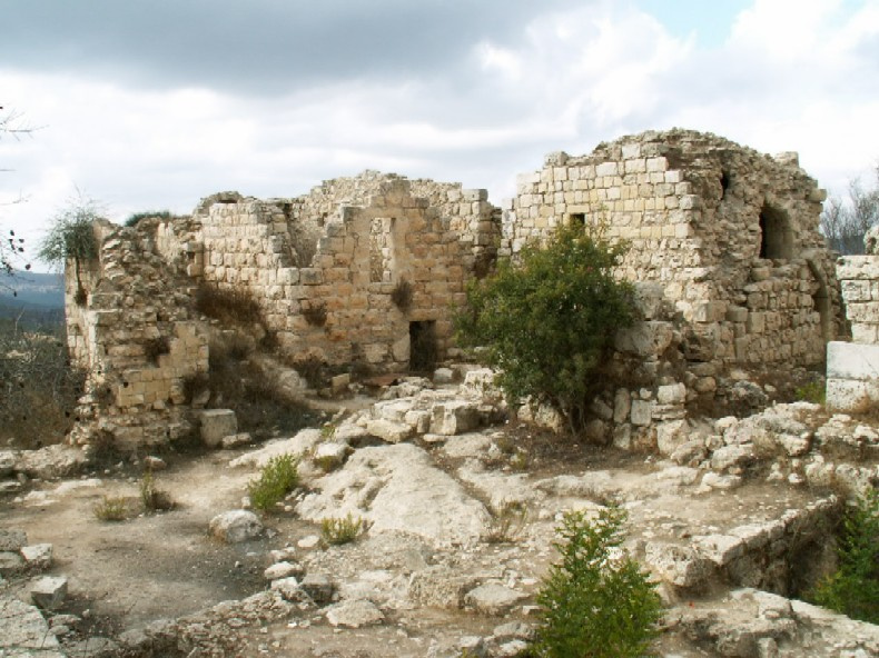 Бельмонт замок, руины