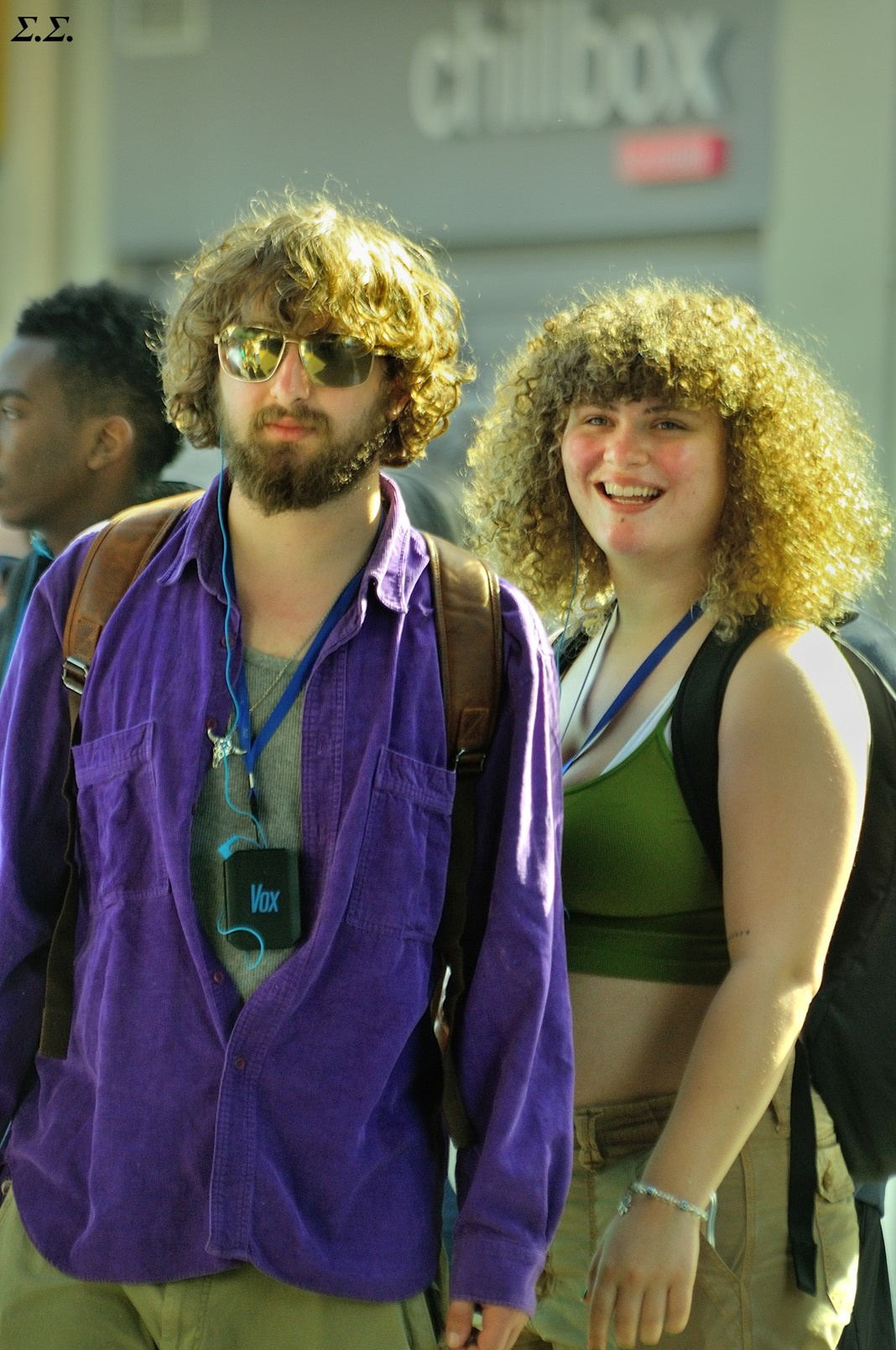 HAPPY CURLY COUPLE 