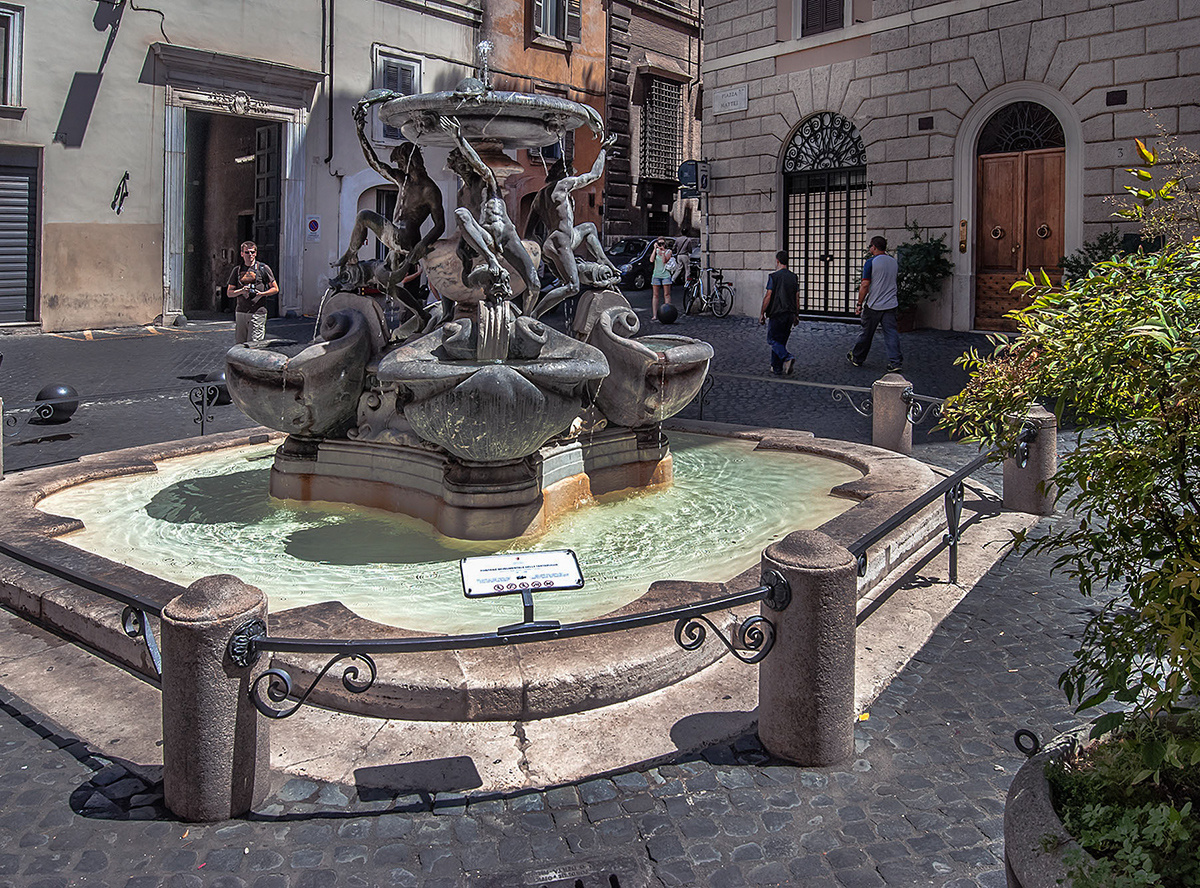 Fontana delle Tartarughe 