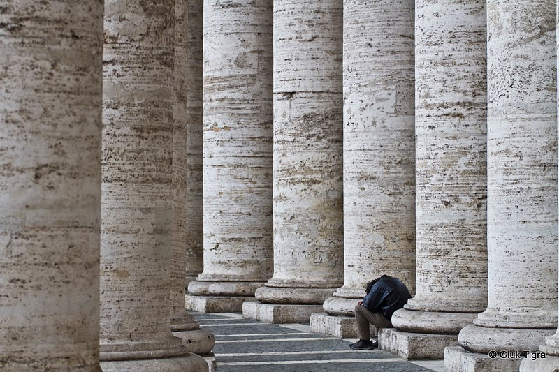 solitudine Roma, одиночество, колонны