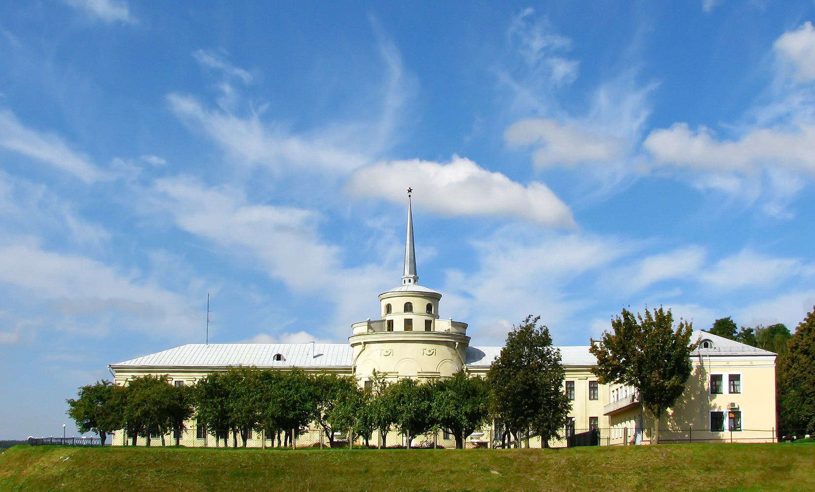 Новый замок Новый замок дворцово-парковый комплекс Гродно Беларусь