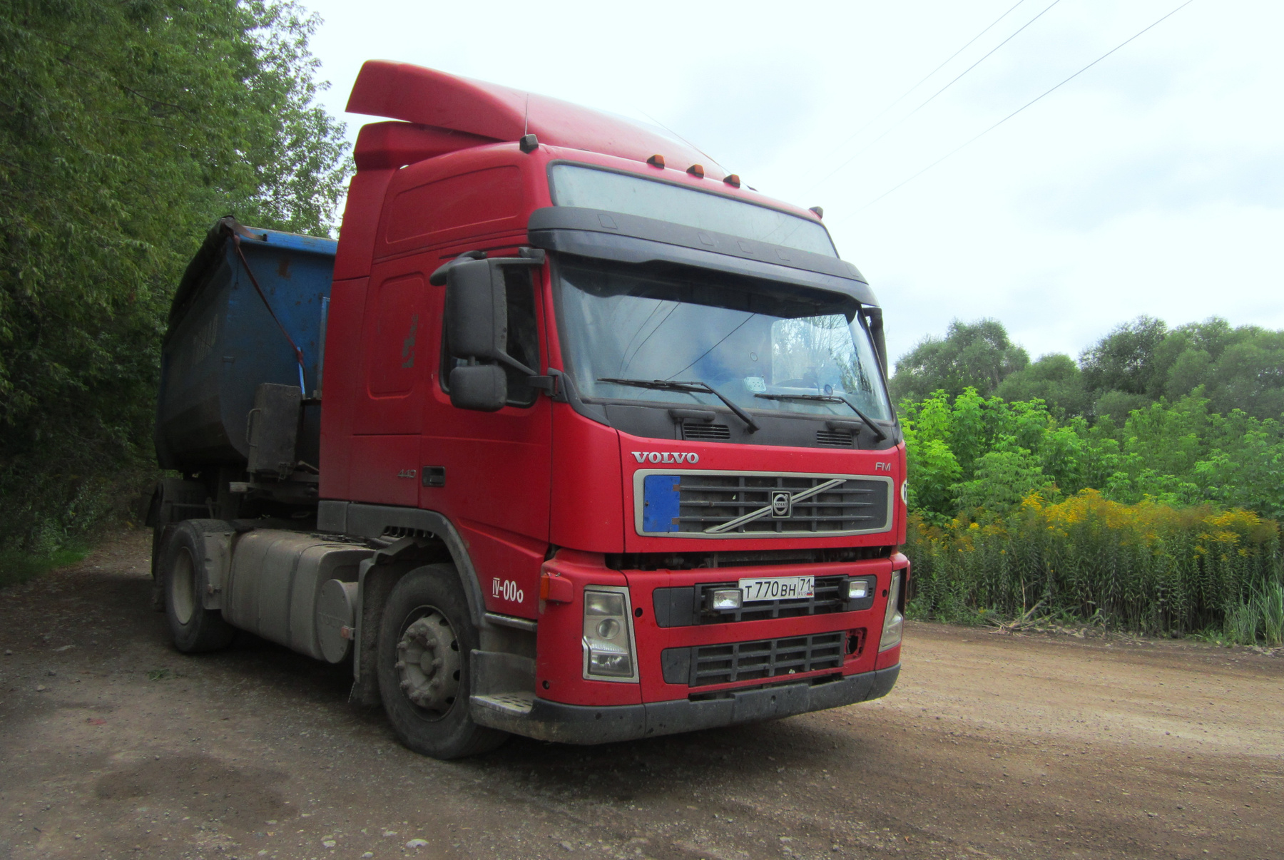 VOLVO VOLVIO авто тягач осень