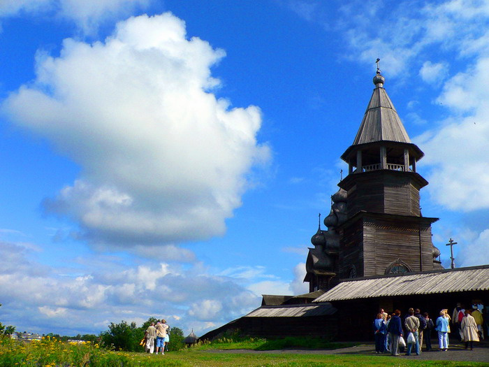Про облако и синь. кижи