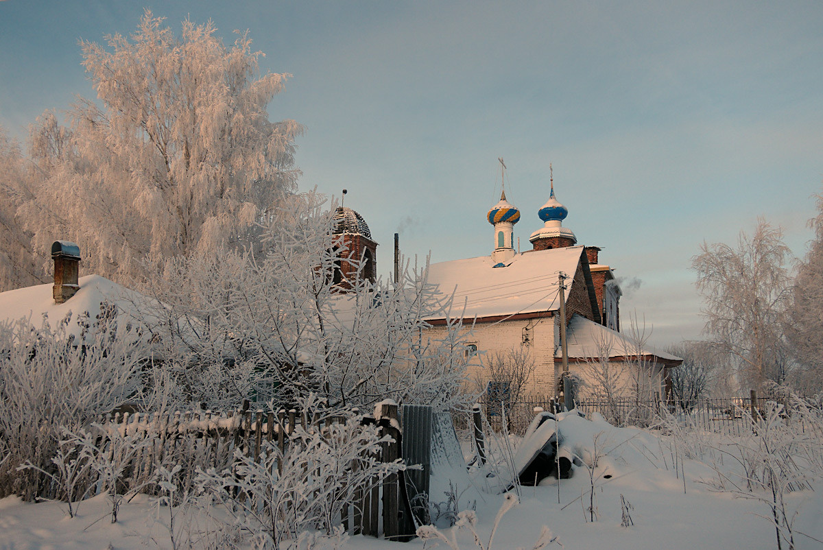 Утро в серебряном инее 