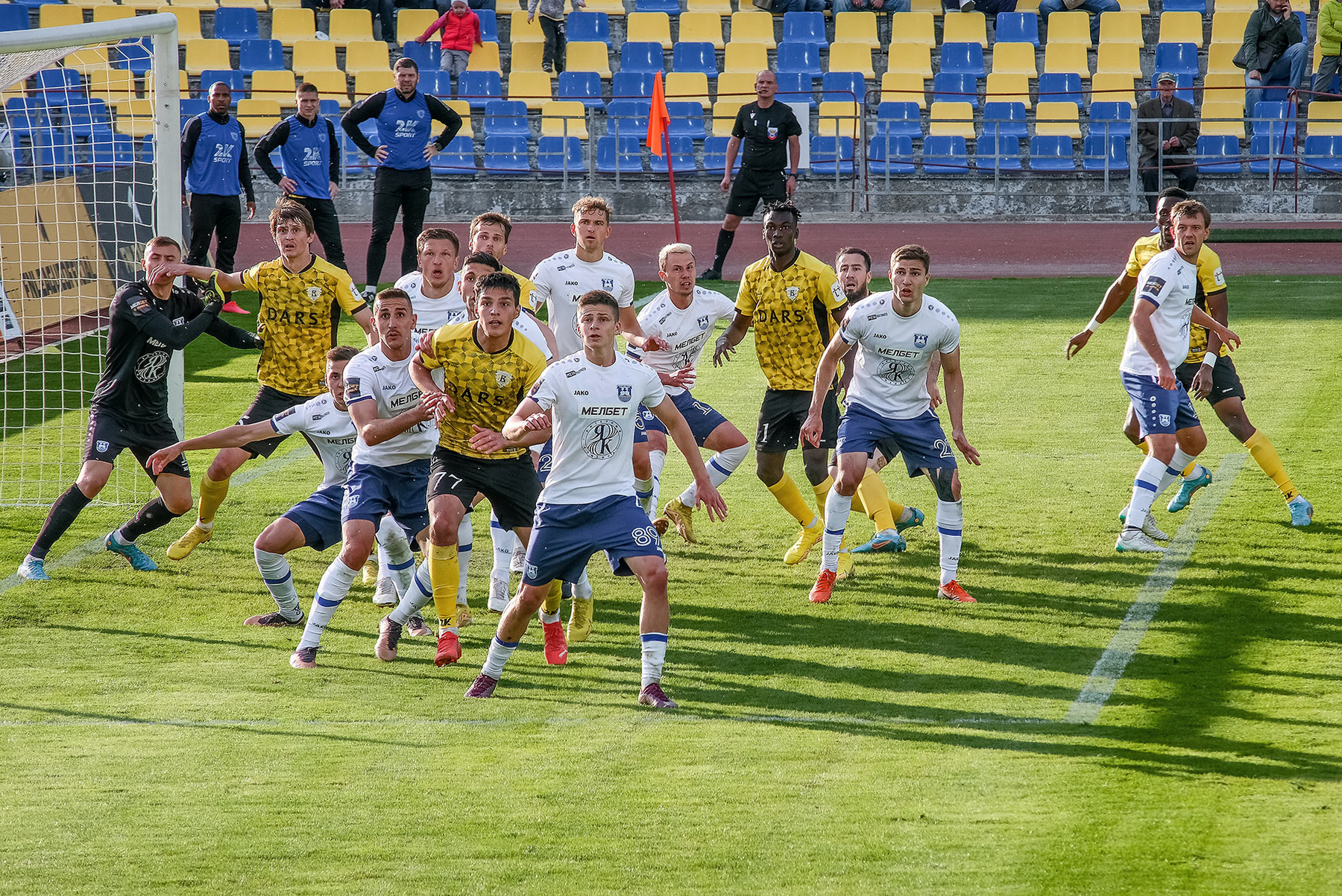 Угловой... спорт футбол игра