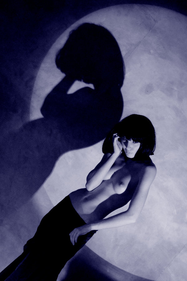 in the moonlight? ню