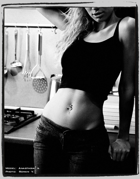 Shes gorgeous Настена Vyborov животик пирсинг губки аккуратно расстегнутая ширинка =)