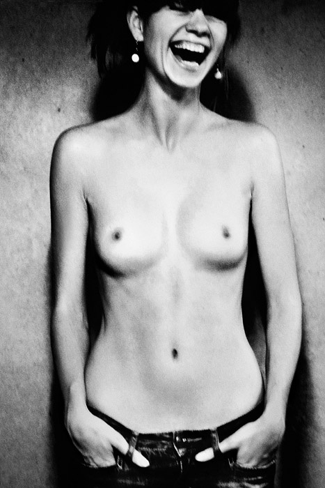 naked laughter 