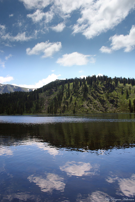 *** озеро горы облака вода отражение