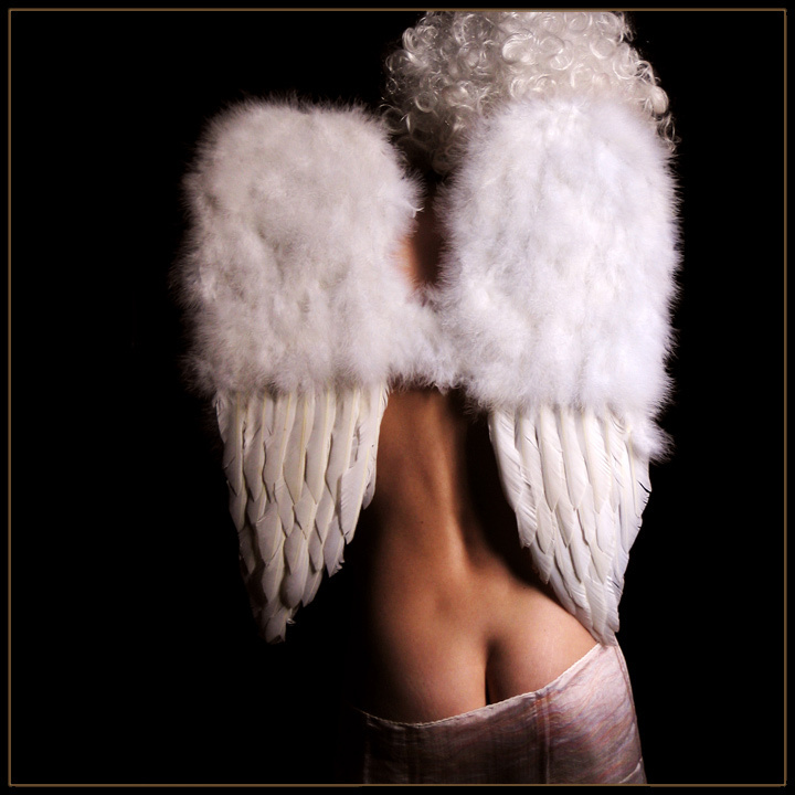 So high flyer, high flyer  Fly high tonight  Fly angel, fly higher  Fly here tonight ангел