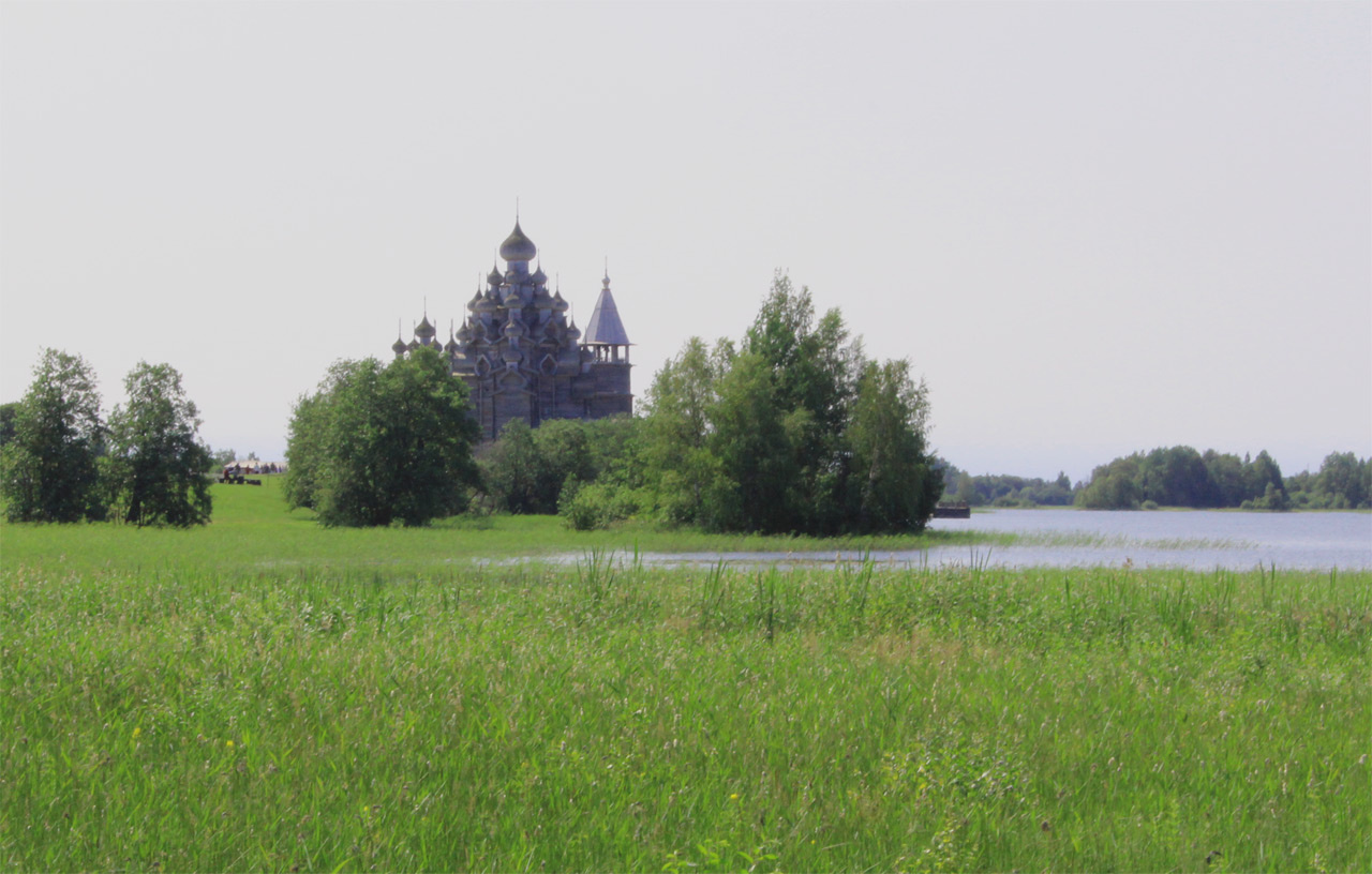 Преображенская церковь на острове Кижи 
