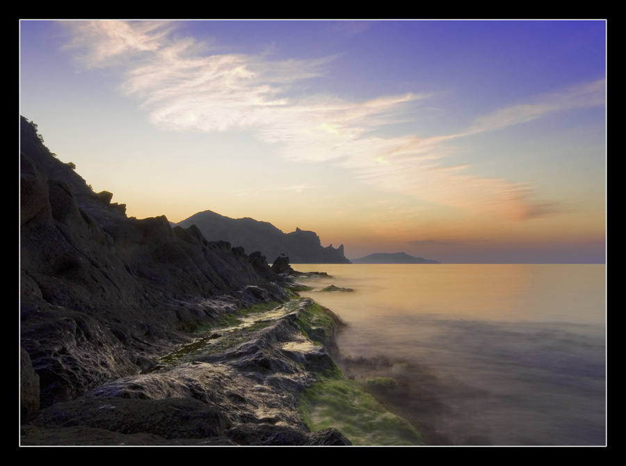 носорог рассвет, море, горы
