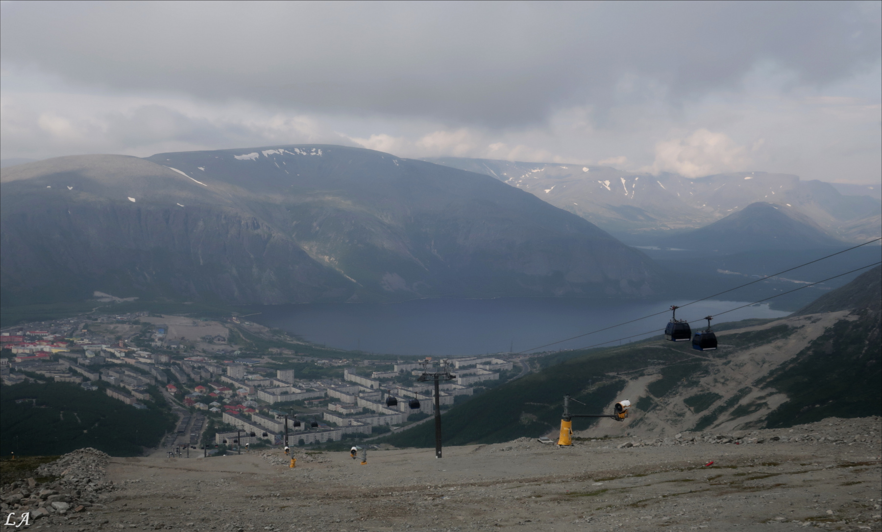 Город в горах ТворческийСоюз Снежный Лев Фототренер Александр Мамакин Путешествие Lihgra Advenyture фото Светланы Мамакиной Фотосайт Россия Север Заполярье Кольский полуостров Мурманская область Кировск Большой Вудъявр
